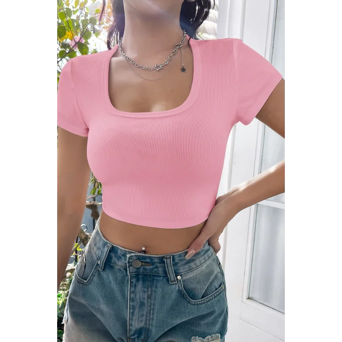 Kadın Pembe Yarım Kol Düz Yaka Crop Top Bluz