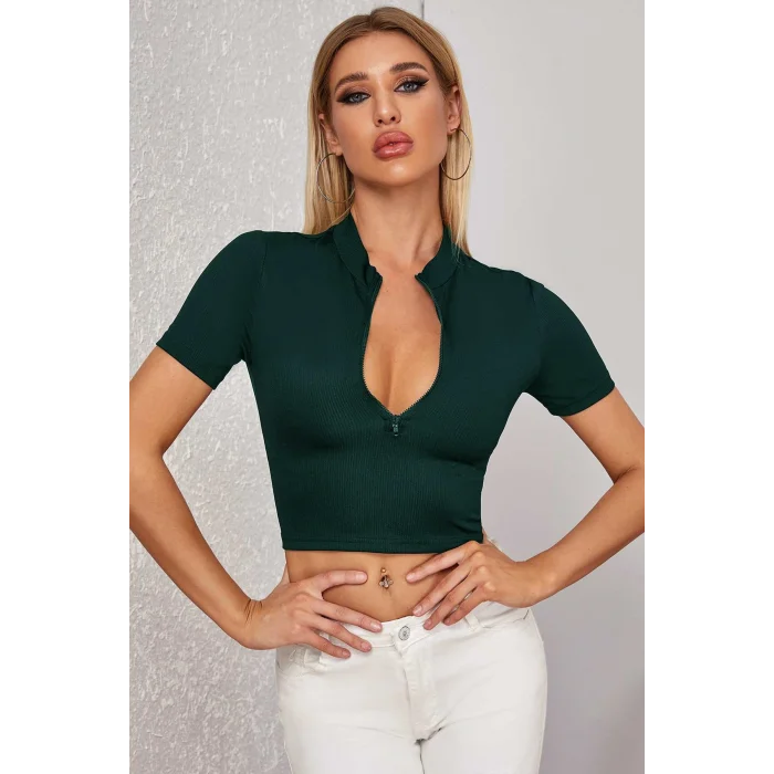 Kadın Yeşil Yarım Fermuarlı ve Kısa Kollu Crop Top Bluz