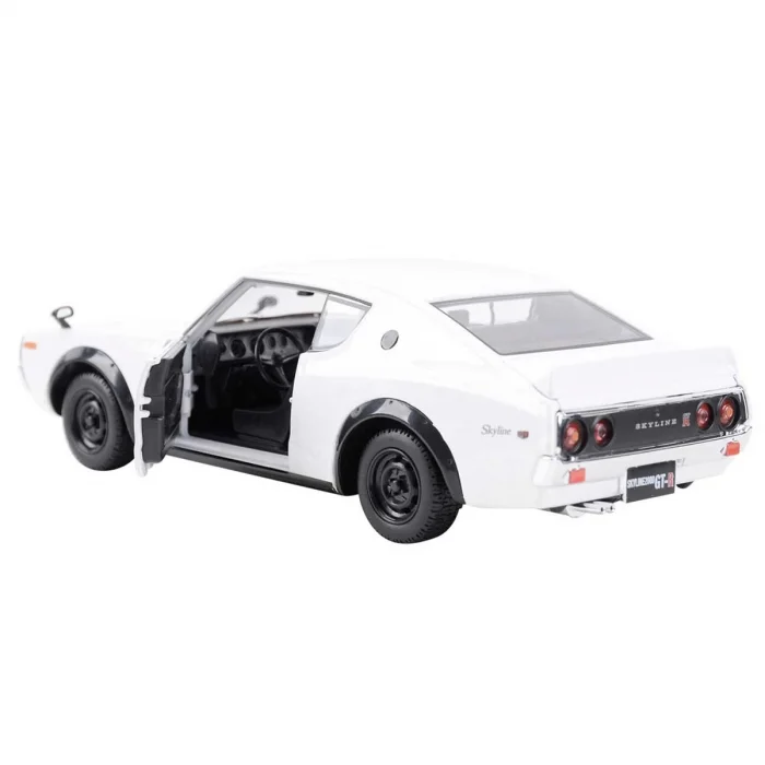 Maisto 1/24 1973 Nissan Skyline 2000GT-R KPGC110