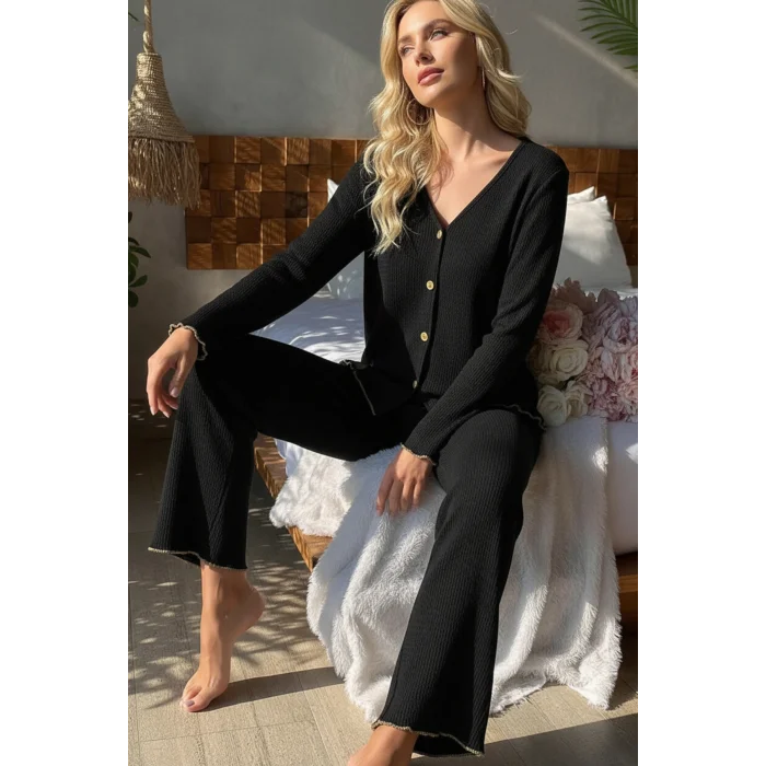 Premium Kadın Fitilli Pijama Takımı – Siyah Gold Biye Detaylı, Yumuşak Dokulu Ev Şıklığı
