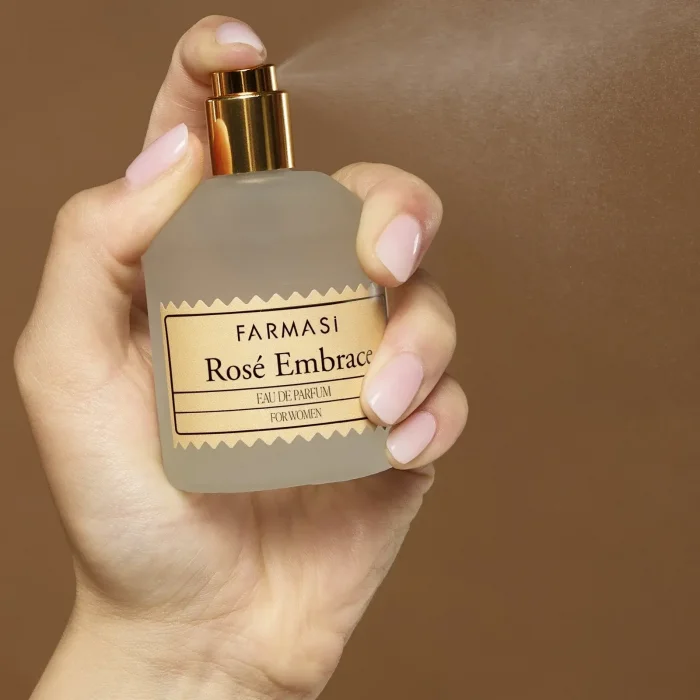 Rose Embrace Kadın Parfümü 50 Ml