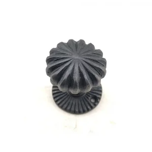 BUĞZ Antika Tarz Dekoratif Pirinç Açarlı Kapı Babası - 50mm, Oksit