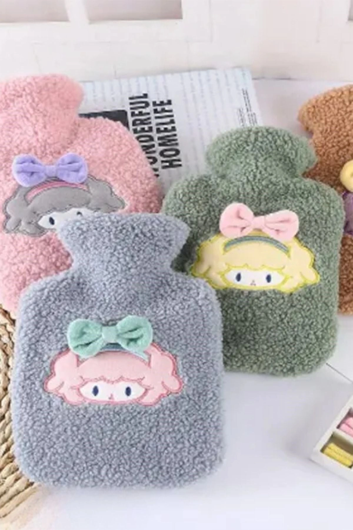 BUĞZ 1 Litre Polar Peluş Örgülü,Kurdeleli Saçlı Kız Model Sıcak Su Torbası