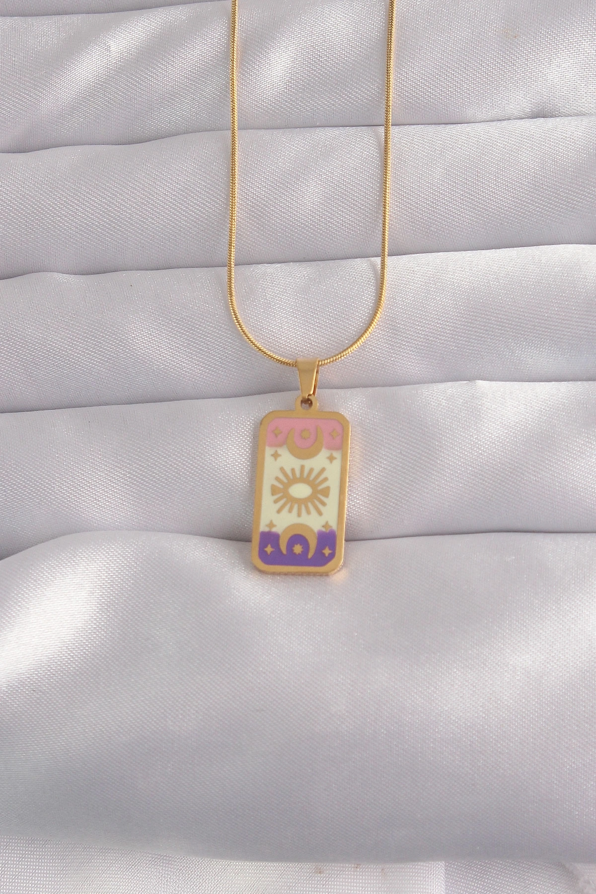 BUĞZ 316L Çelik Gold Renk Karışık Mineli Ay Figür Tarot Kolye