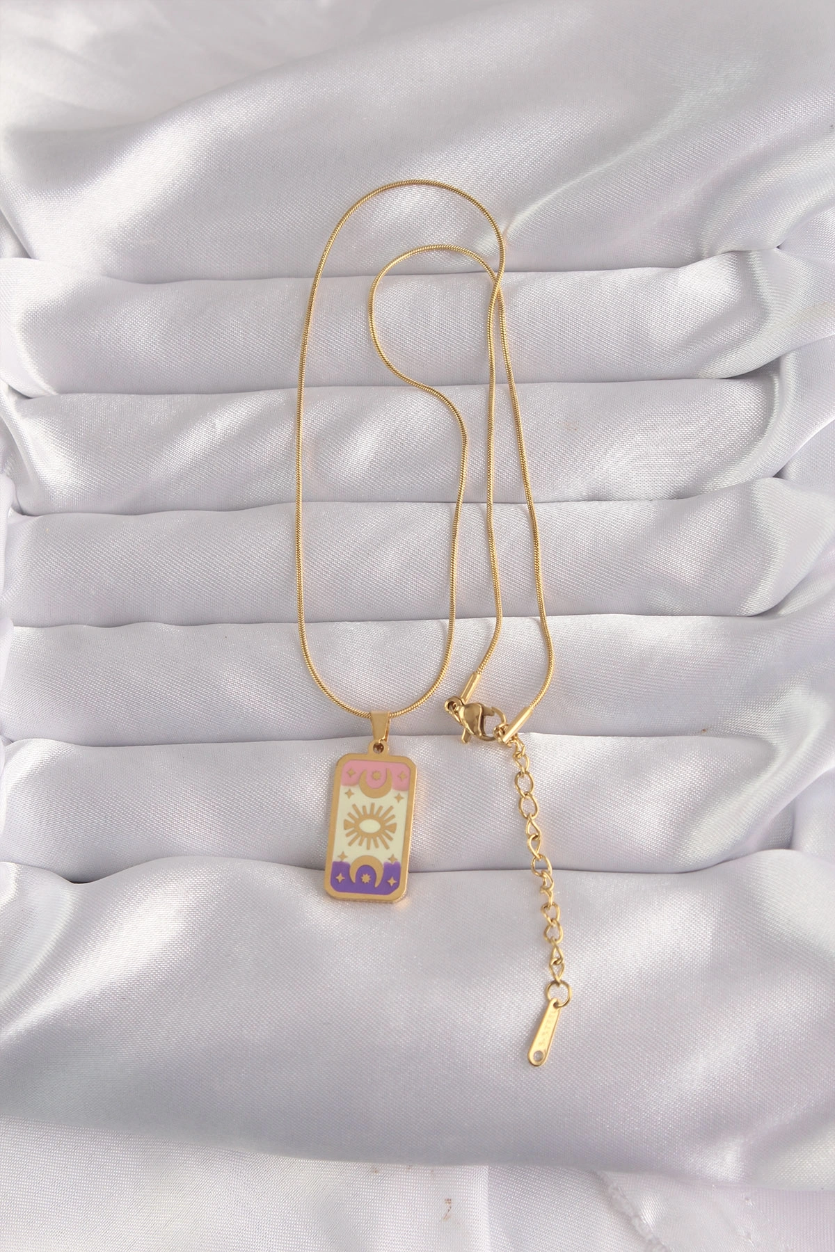 BUĞZ 316L Çelik Gold Renk Karışık Mineli Ay Figür Tarot Kolye