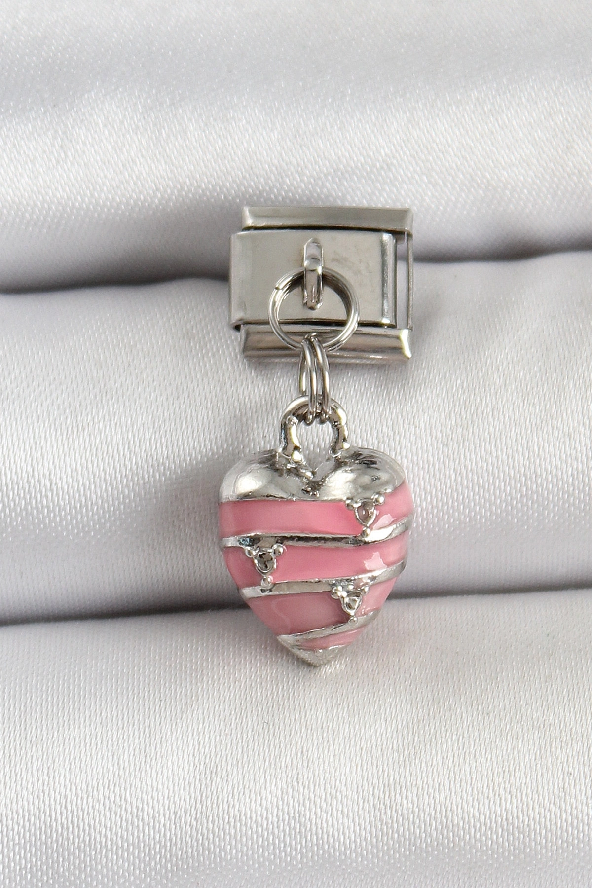 BUĞZ 316L Çelik Gümüş Renk Pembe Kalp Model Nomination Charm