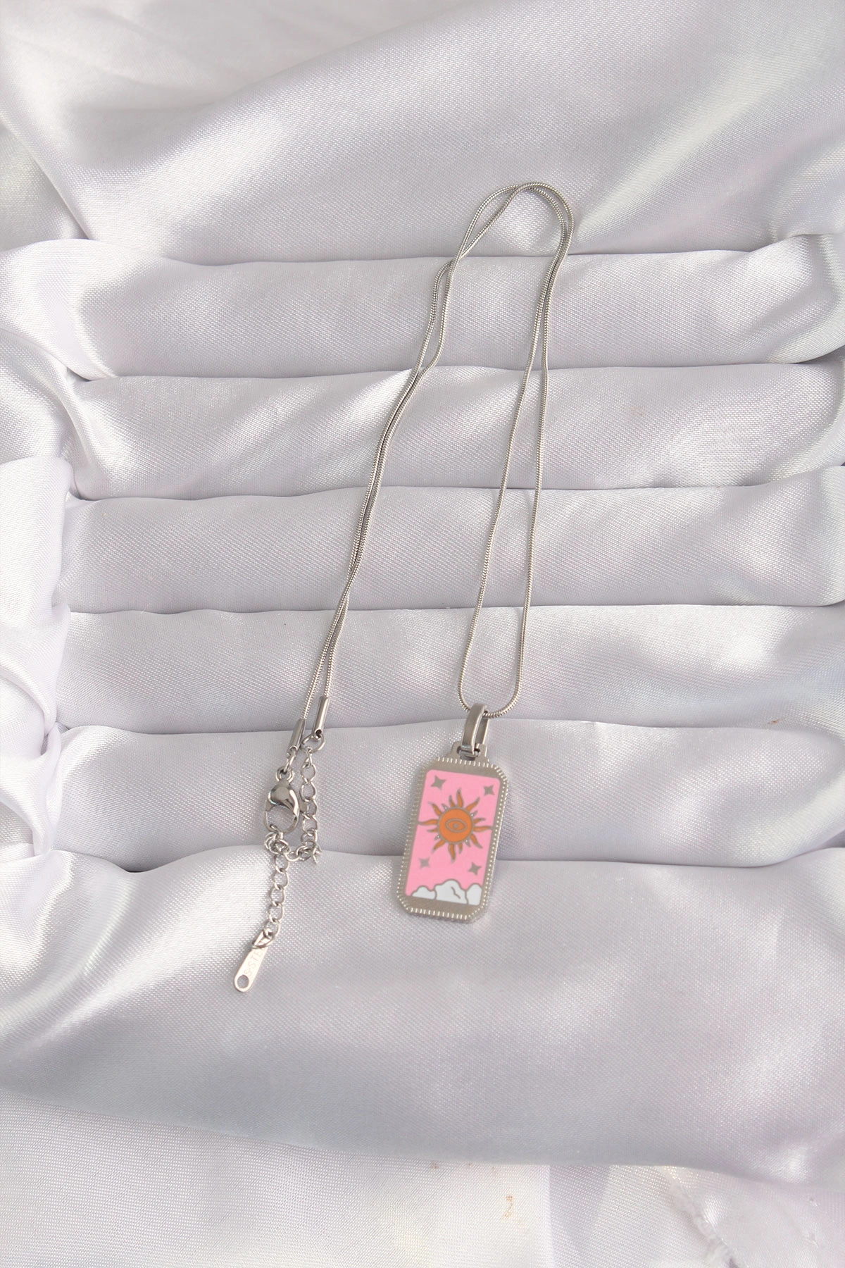 BUĞZ 316L ÇELİK GÜMÜŞ RENK PEMBE MİNELİ GÜNEŞ MODEL TAROT KOLYE - BUĞZ