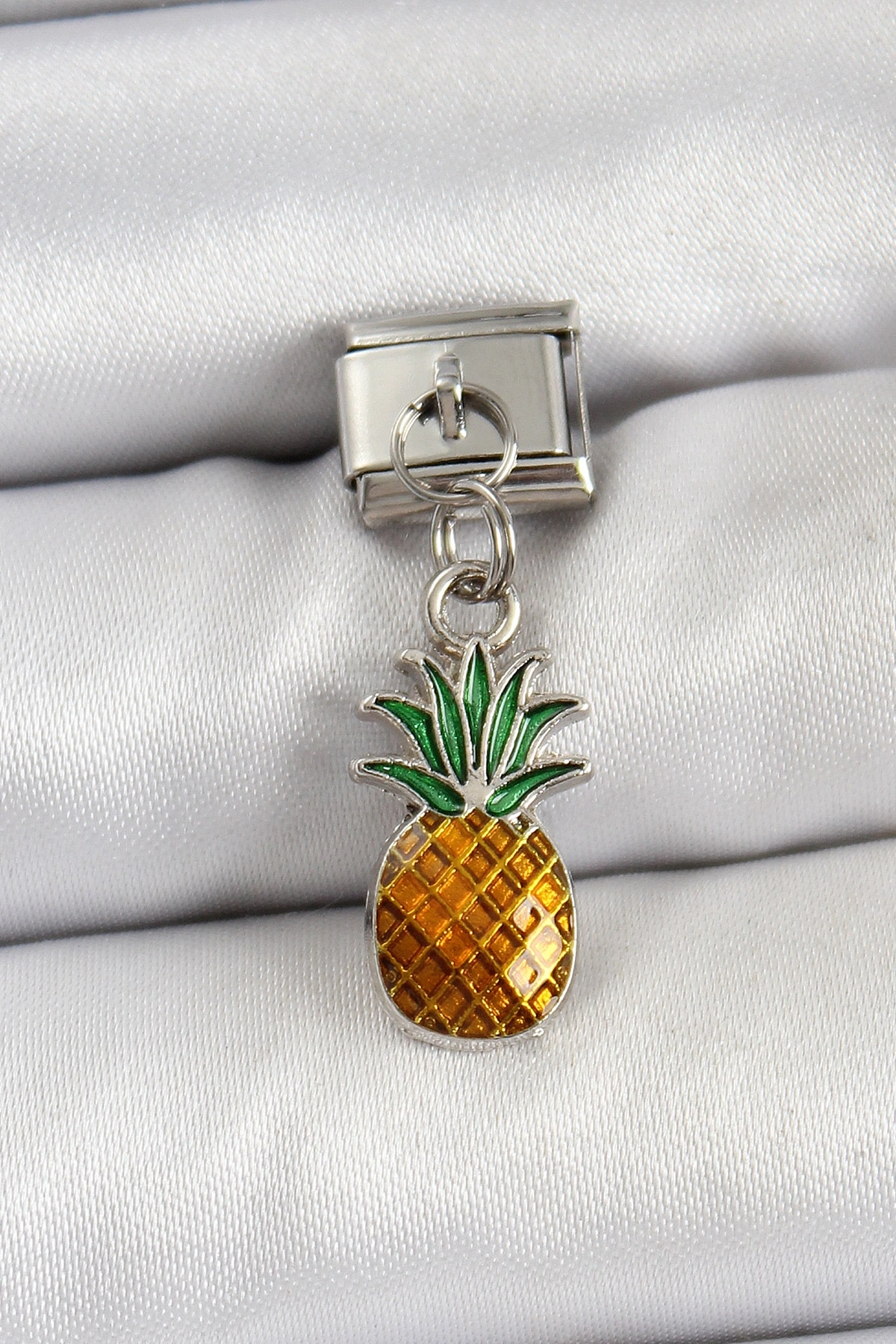 BUĞZ 316L Çelik Sallantılı Ananas Model Gümüş Renk Nomination Charm