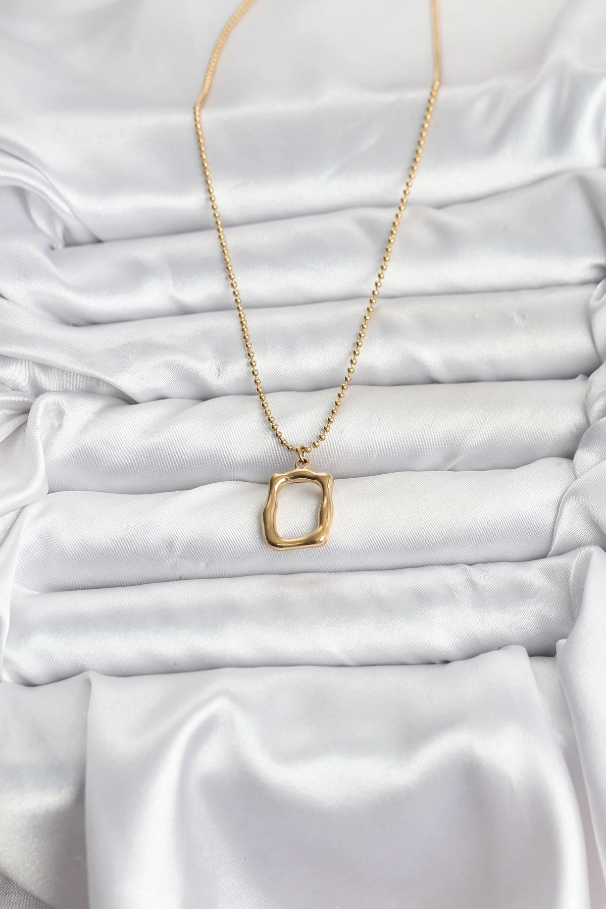 BUĞZ 316L Çelik Zincir Gold Renk Model Kadın Kolye