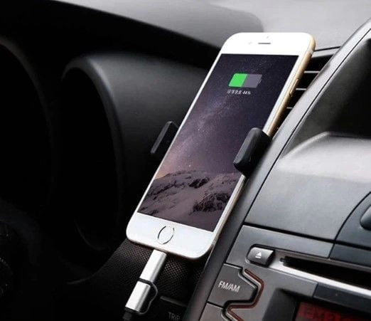BUĞZ Araba Klimasına Takılan Telefon Tutucu Kıskaç