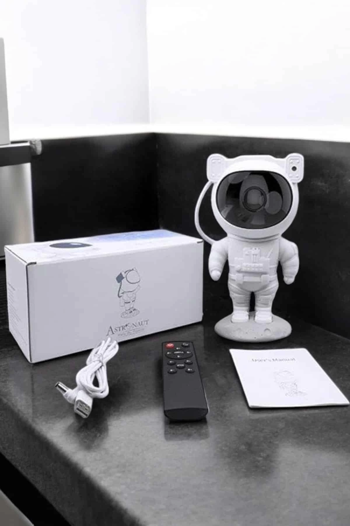 BUĞZ Astronot Görünümlü Projeksiyon Speaker Taşınabilir