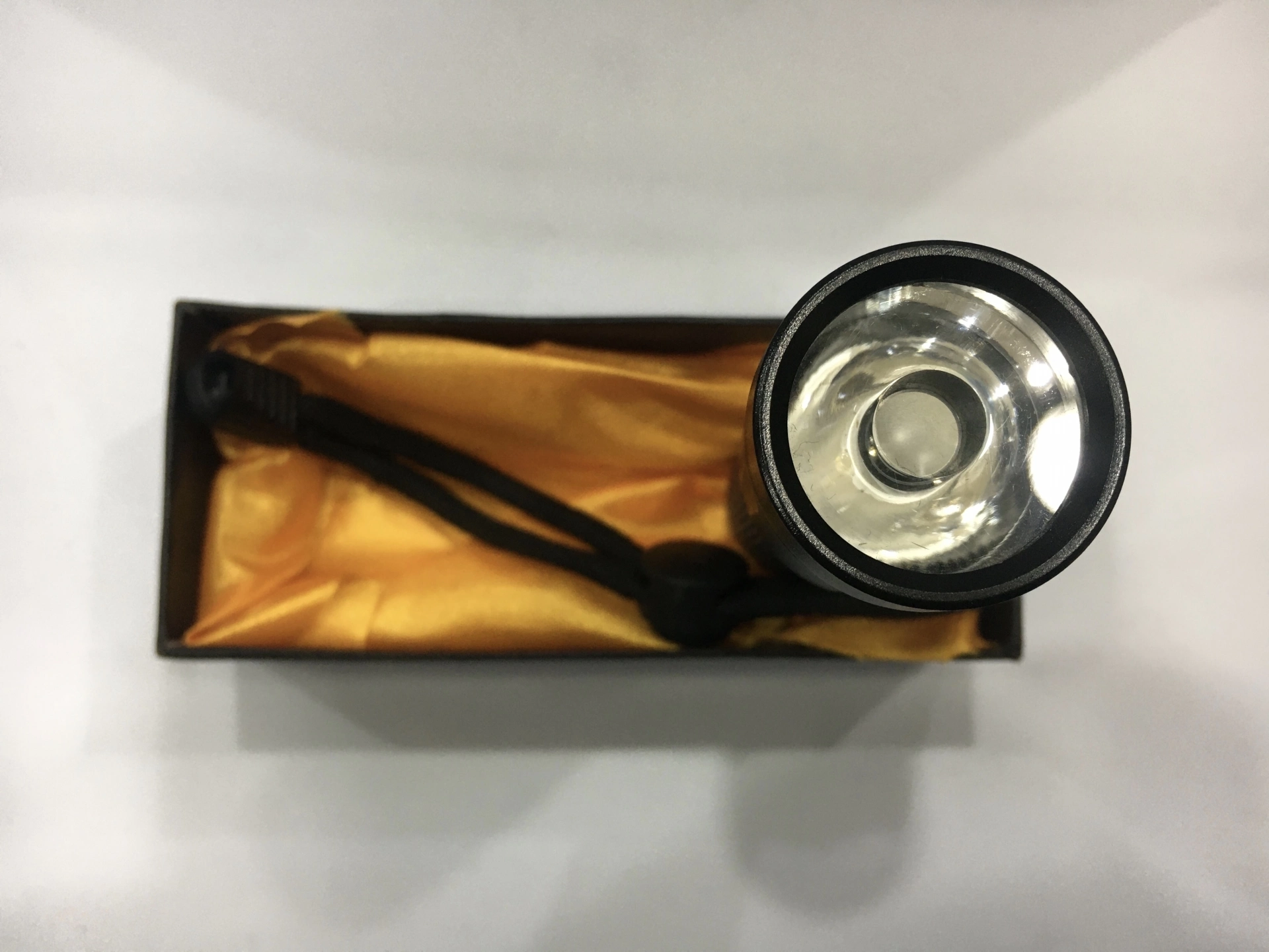 BUĞZ Beyaz Led Işıklı Mini Fener D35