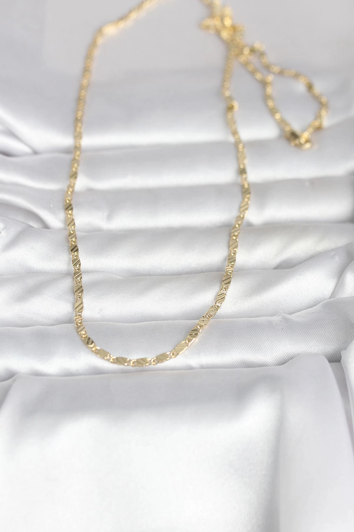 BUĞZ CM 14K GOLD RENK ÇİZGİ LAZER MODEL 60 CM KADIN KOLYE - BUĞZ BUĞZ CM 14K GOLD RENK ÇİZGİ LAZER MODEL 60 CM KADIN KOLYE - BUĞZ