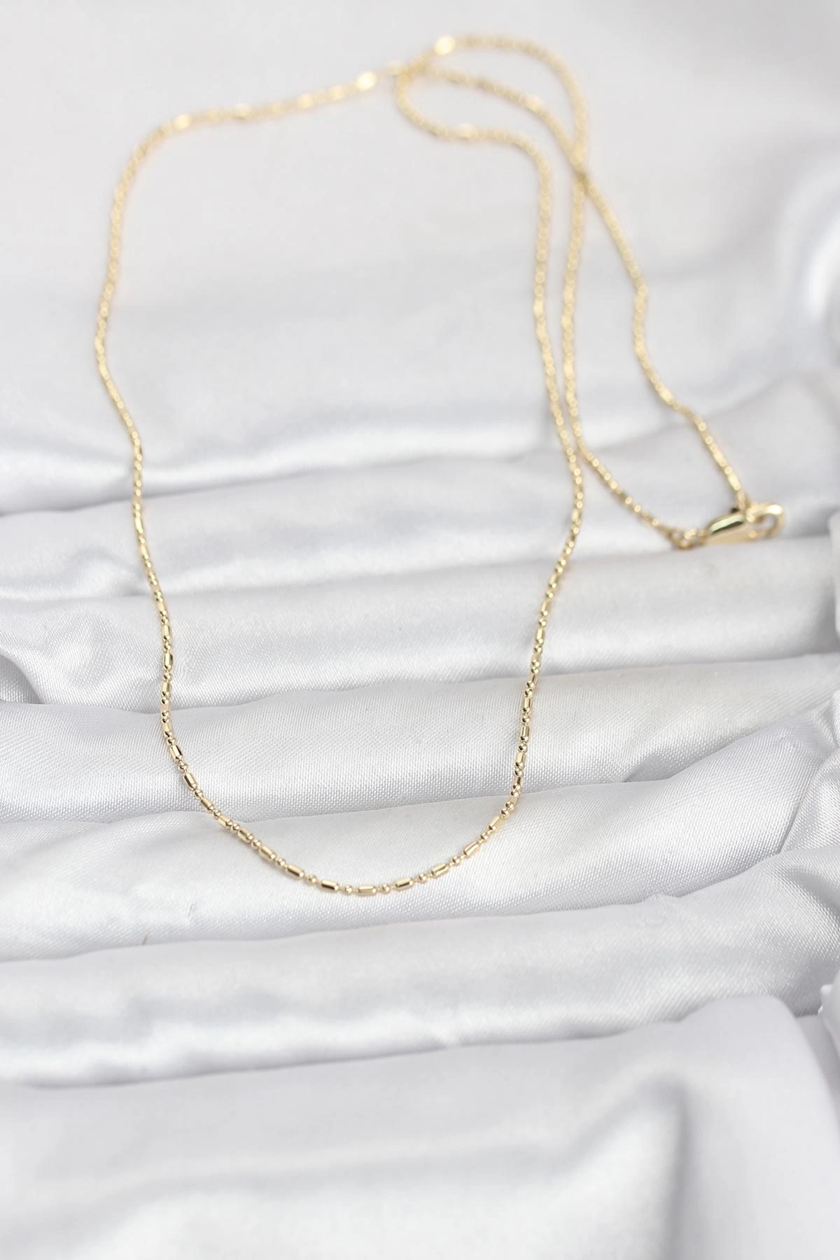 BUĞZ CM 14K GOLD RENK PARÇALI TOPÇUK MODEL 60 CM KADIN KOLYE - BUĞZ