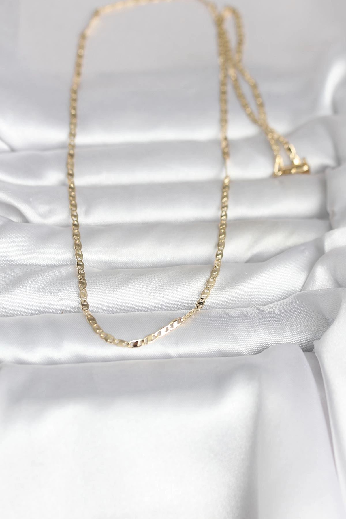 BUĞZ CM 14K GOLD RENK YASSI ZİNCİR MODEL 60 CM KADIN KOLYE - BUĞZ BUĞZ CM 14K GOLD RENK YASSI ZİNCİR MODEL 60 CM KADIN KOLYE - BUĞZ