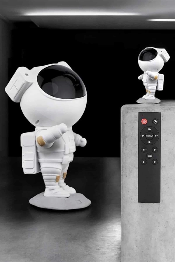 BUĞZ Çocuklara Özel Projeksiyon Astronot Lamba Speaker Sevimli BUĞZ Çocuklara Özel Projeksiyon Astronot Lamba Speaker Sevimli
