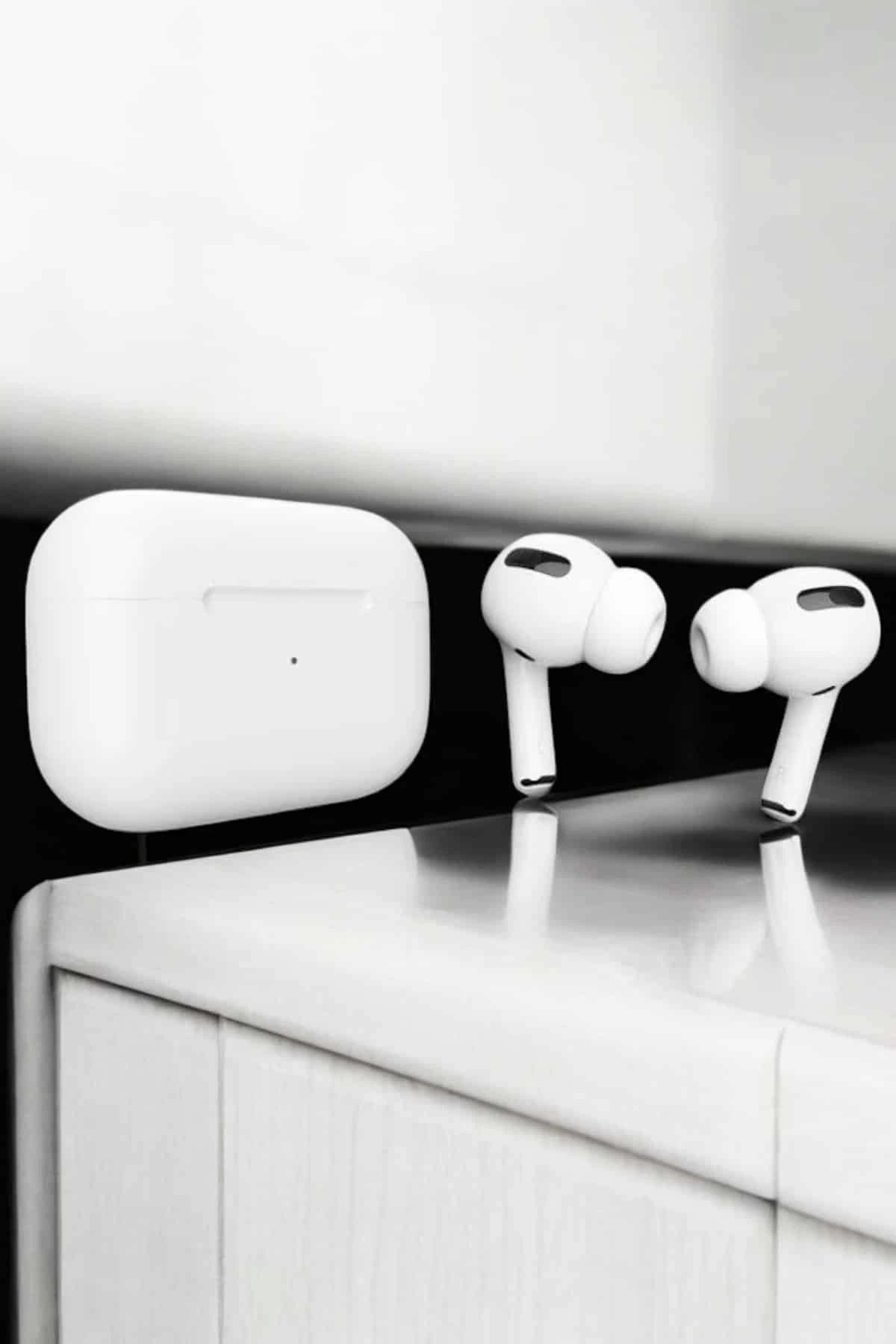 BUĞZ Dokunmatik Kontrollü Kablosuz Kulaklık iOS ve Android Uyumlu BUĞZ Dokunmatik Kontrollü Kablosuz Kulaklık iOS ve Android Uyumlu