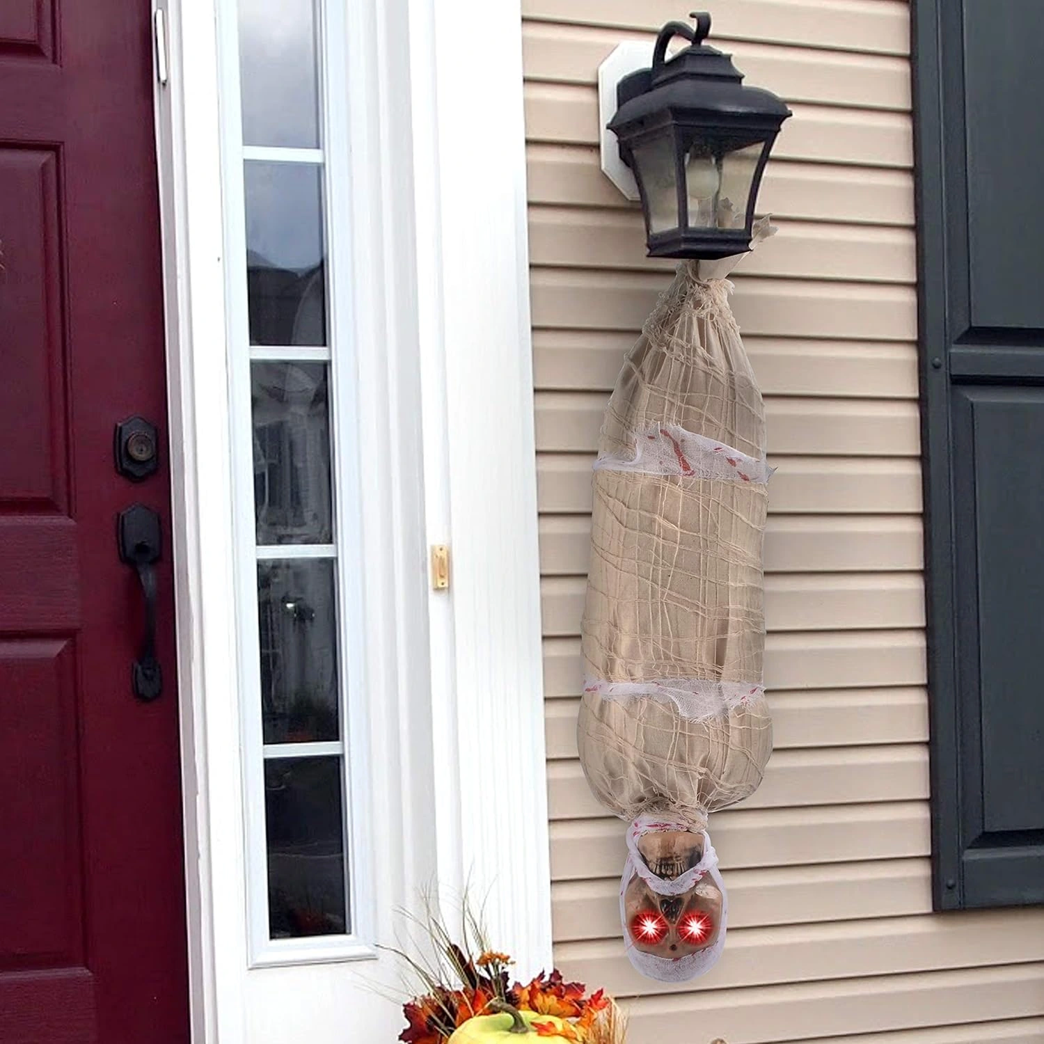 BUĞZ HALLOWEEN SENSÖRLÜ IŞIKLI HAREKETLİ MUMYA