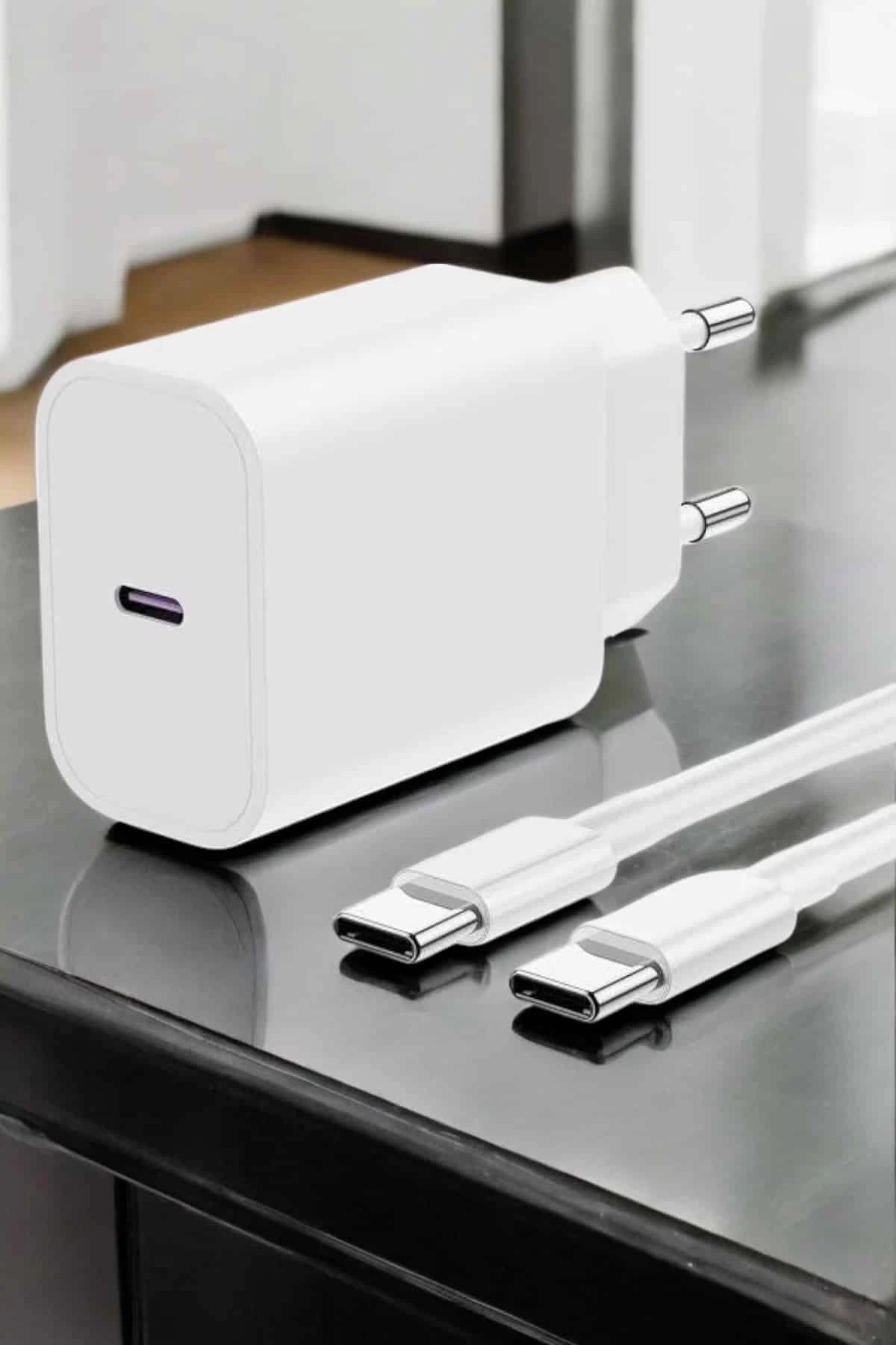 BUĞZ İOS Uyumlu Type-C Girişli Hızlı Şarj 15/15 Pro Max Adaptör ve Kablosu