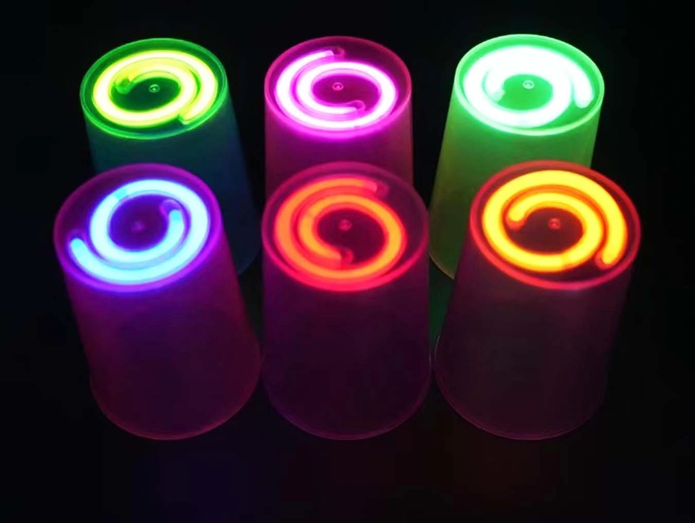 BUĞZ KARANLIKTA YANAN MEGA GLOW BARDAKLAR 8 ADET