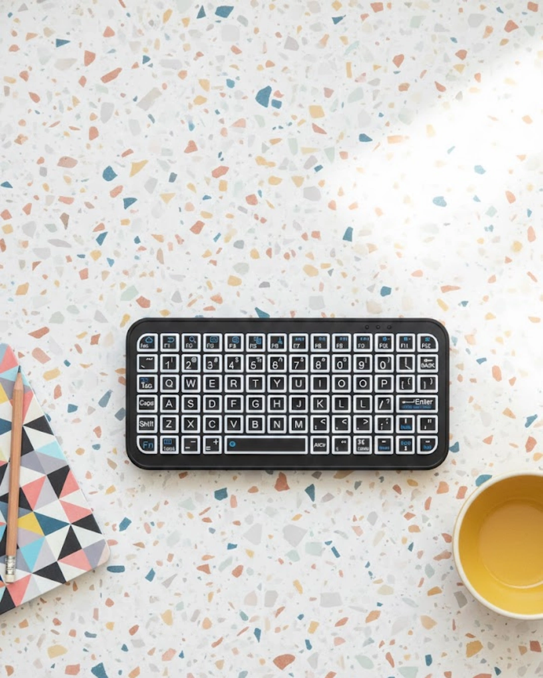 BUĞZ Kompakt Siyah RGB Işıklı Bluetooth Mini Klavye