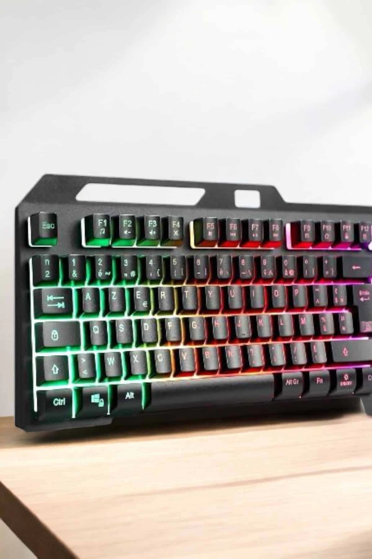 BUĞZ Led Işıklı Oyuncu Klavye Usb Girişli RGB Işıklı Q Klavye Mouse Hediyeli