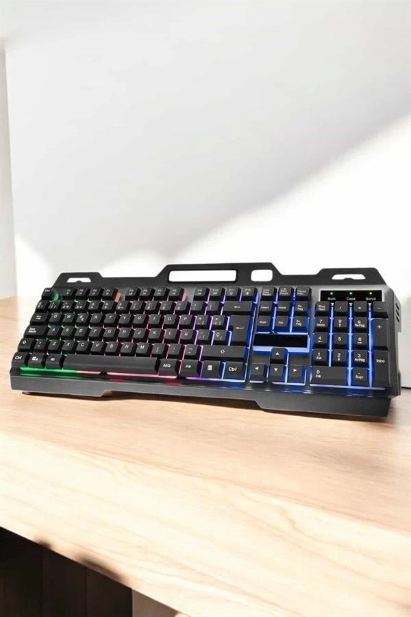 BUĞZ Led Işıklı Oyuncu Klavye Usb Girişli RGB Işıklı Q Klavye Mouse Hediyeli