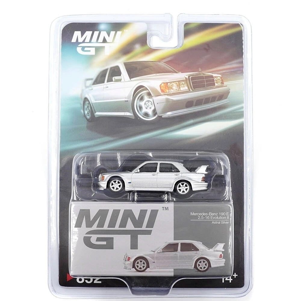 BUĞZ 1/64 Mercedes-Benz 190E 2.5-16 lution II Astral Silver - Blister Paket MGT00852-BL