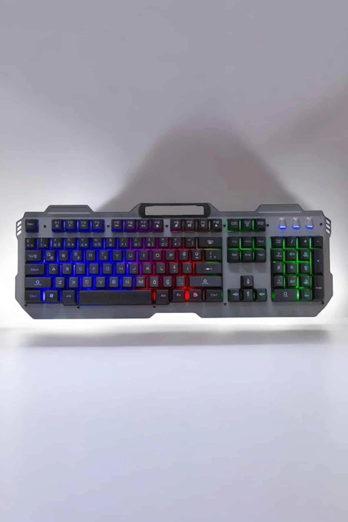 BUĞZ Oyuncu Klavyesi Q Klavye RGB Işıklı Mouse Hediyeli BUĞZ Oyuncu Klavyesi Q Klavye RGB Işıklı Mouse Hediyeli