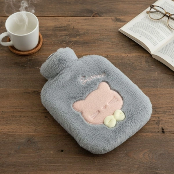 BUĞZ PAPYONLU KEDİ FİGÜRLÜ MAVİ PELUŞ SICAK SU TORBASI 1 LİTRE