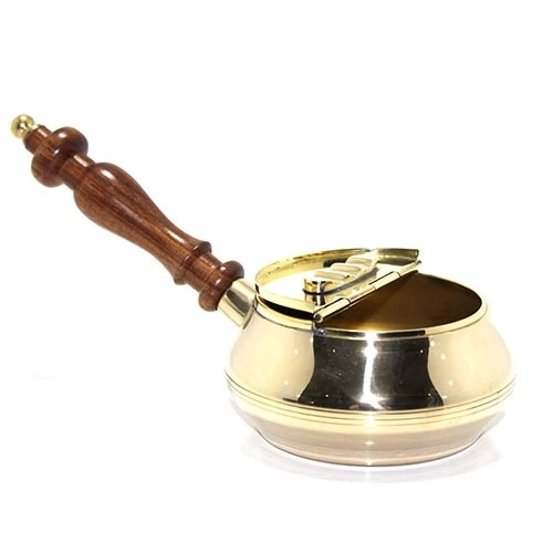 BUĞZ Pirinç Kapaklı Küllük Model 1 BUĞZ Pirinç Kapaklı Küllük Model 1