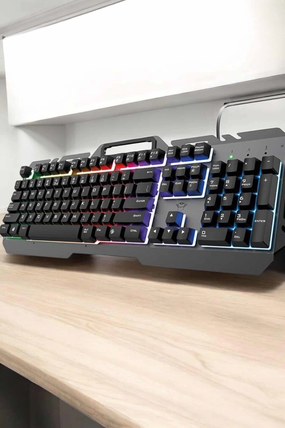 BUĞZ Q Klavye RGB Işıklı Klavye Ve Mouse Seti Kablolu Mouse Hediyeliş