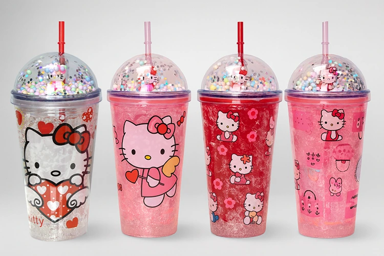 BUĞZ SEVİMLİ HELLO KİTTY PİPETLİ IŞIKLI BONCUKLU SULUK BARDAK 400 ML BUĞZ SEVİMLİ HELLO KİTTY PİPETLİ IŞIKLI BONCUKLU SULUK BARDAK 400 ML