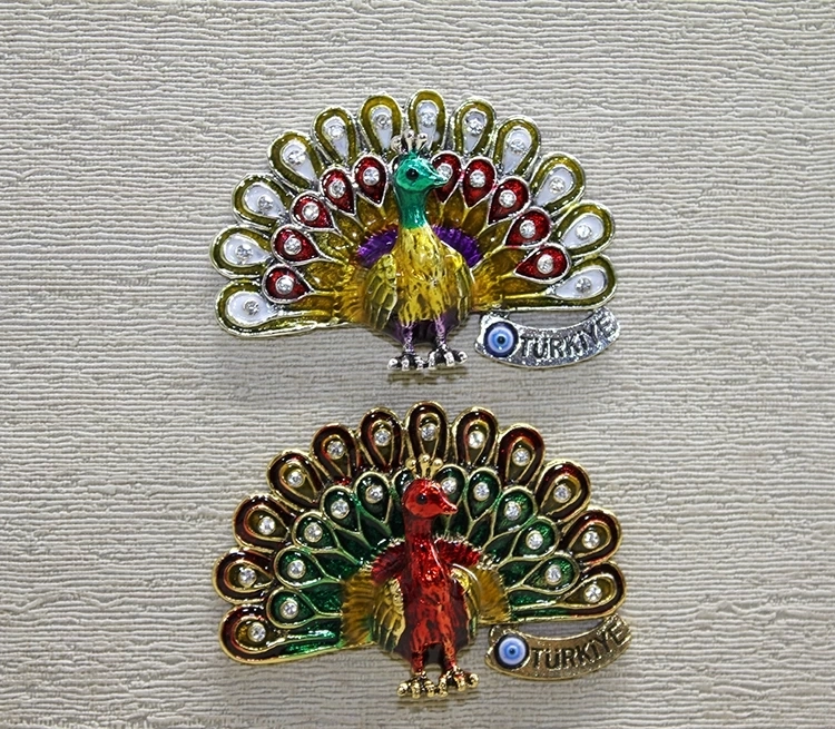 BUĞZ Swaroski Tavuskuşu Magnet Alk3852
