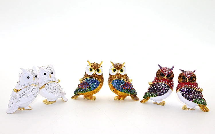 BUĞZ SWAROVSKİ 2'Lİ BAYKUŞ MODEL 1 BUĞZ SWAROVSKİ 2'Lİ BAYKUŞ MODEL 1