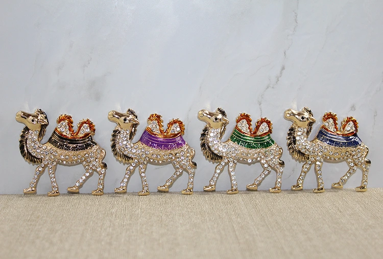 BUĞZ SWAROVSKİ TAŞLI MAGNET MODEL 6