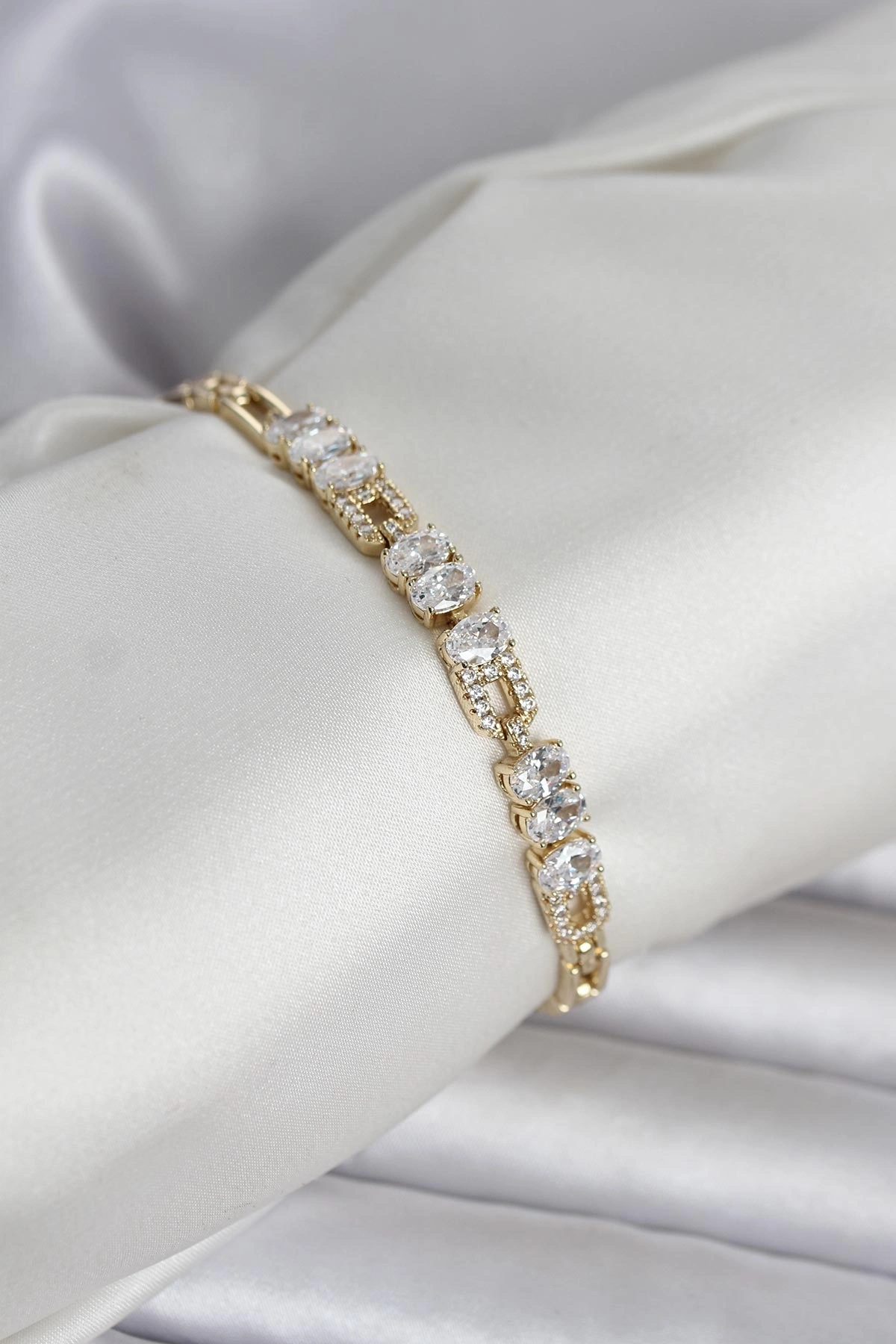 BUĞZ Xuping Zirkon Taşlı Model Kadın Bileklik