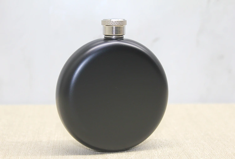 BUĞZ YUVARLAK TEKLİ MATARA 5 OZ SİYAH BUĞZ YUVARLAK TEKLİ MATARA 5 OZ SİYAH