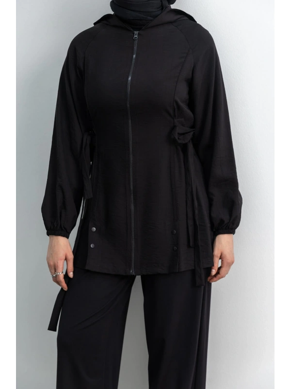 Letafet Şerit Detaylı Kapüşonlu Fermuarlı Ceket - SİYAH