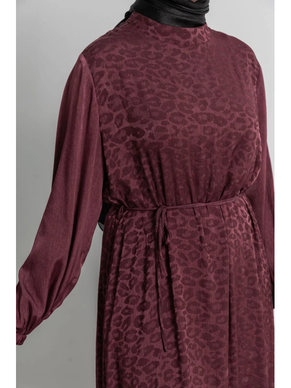 ETEK BÜZGÜ DETAYLI JAKAR ELBİSE - BORDO - LEOPAR