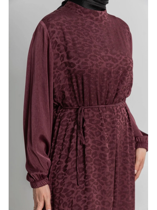 ETEK BÜZGÜ DETAYLI JAKAR ELBİSE - BORDO - LEOPAR