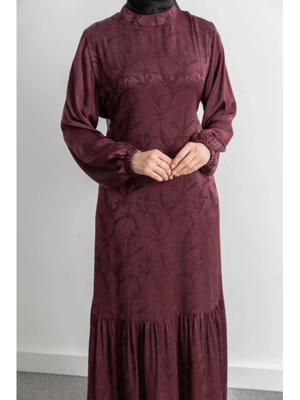 ETEK BÜZGÜ DETAYLI JAKAR ELBİSE - BORDO - YAPRAK