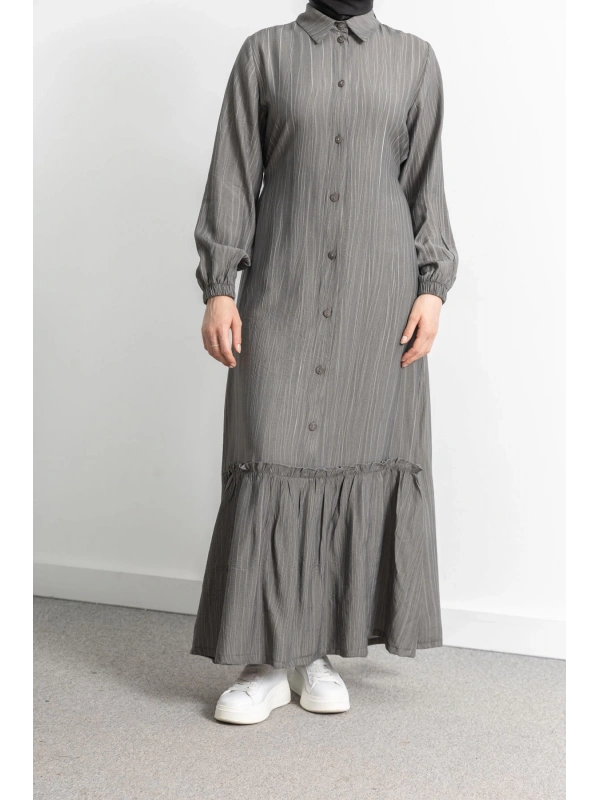 LETAFET ÖNÜ DÜĞMELİ BÜZGÜLÜ ELBİSE - GRİ