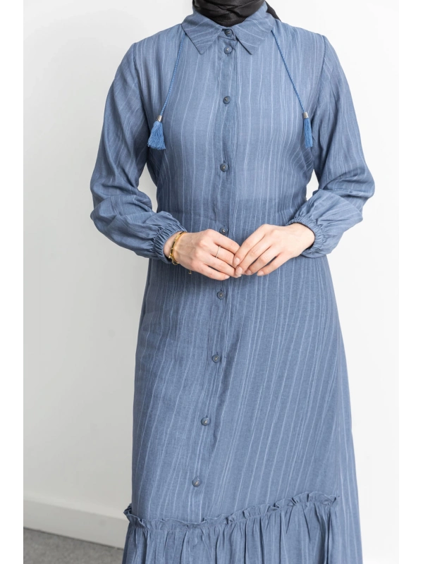 LETAFET ÖNÜ DÜĞMELİ BÜZGÜLÜ ELBİSE - İNDİGO