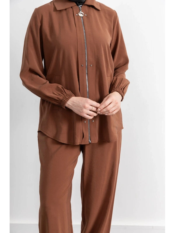 LETAFET RİVET DETAYLI FERMUARLI PANTOLONLU TAKIM - TABA