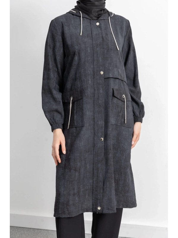 KAPÜŞONLU BASKILI ALLER DETAYLI ARABOY - SİYAH