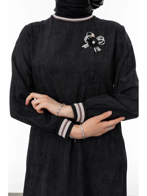 RİBANALI ETEĞİ BÜZGÜLÜ ELBİSE - SİYAH