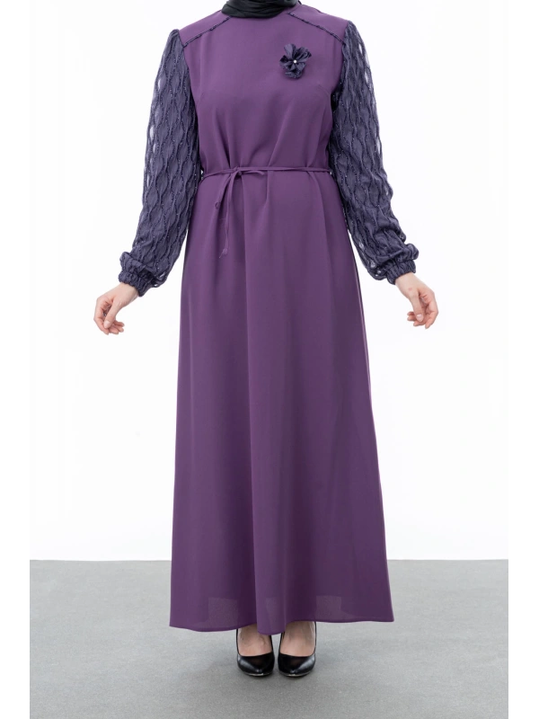 GARNİ KUMAŞLI BROŞLU ELBİSE - MÜRDÜM