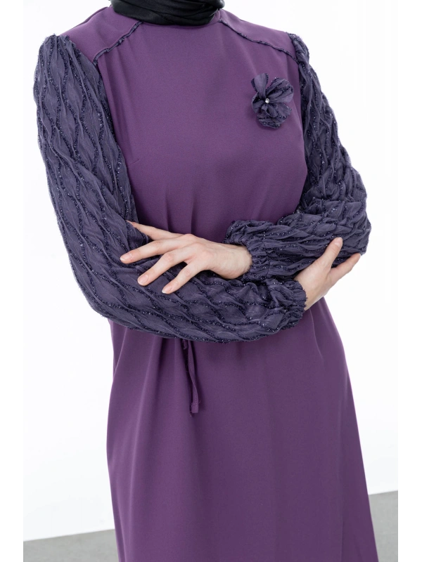 GARNİ KUMAŞLI BROŞLU ELBİSE - MÜRDÜM