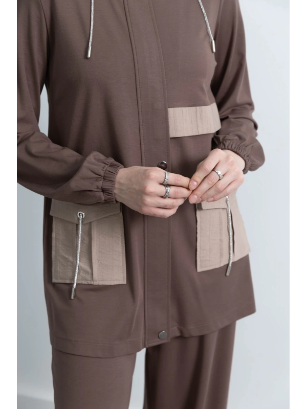 GARNİ KUMAŞLI ALLERLİ PANTOLON TAKIM - KAHVE